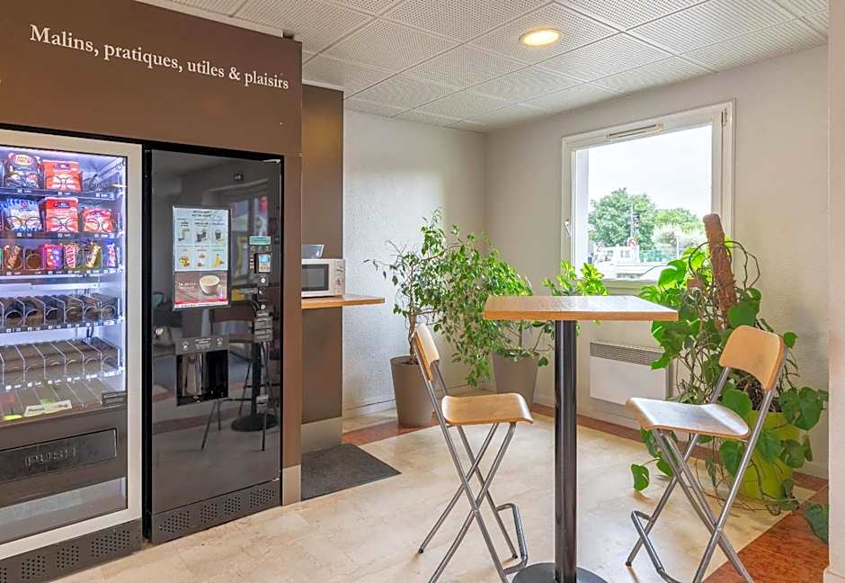 B&B Hôtel Lyon Grand Stade Meyzieu