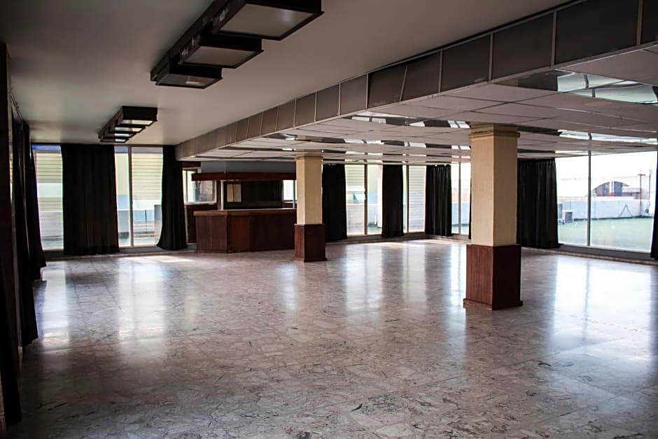 Hotel El Monte