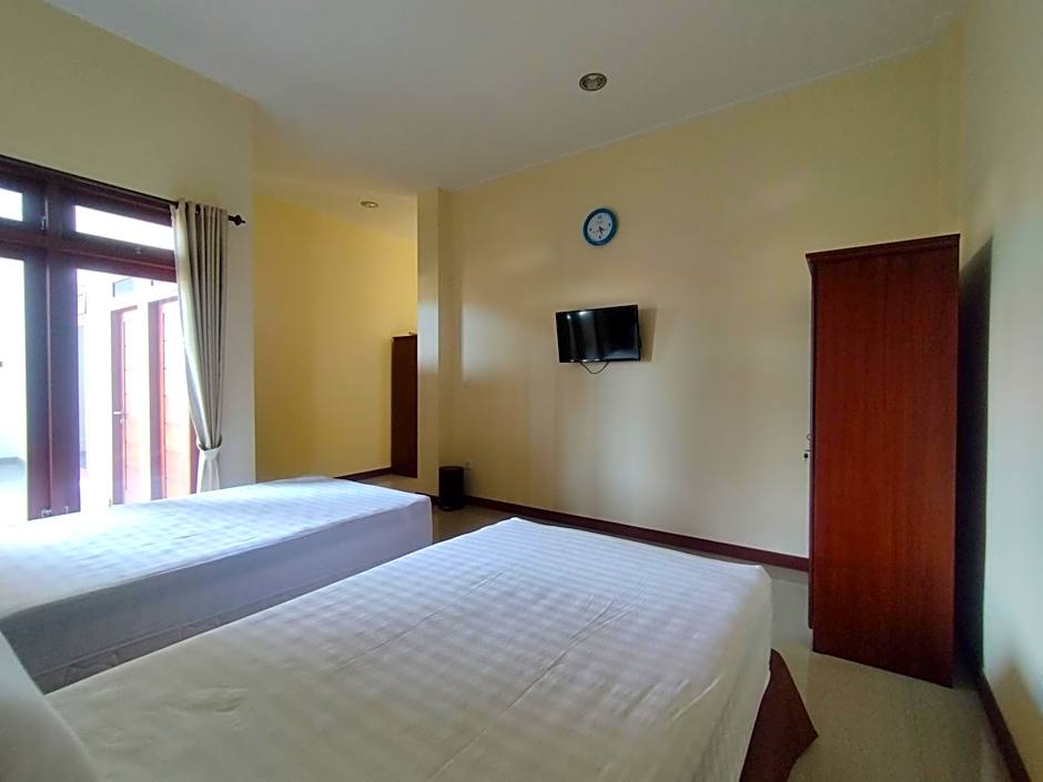 Adi Pelita Sari Bali