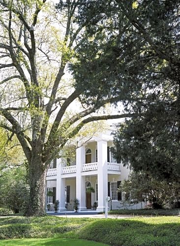 Monmouth Historic Inn