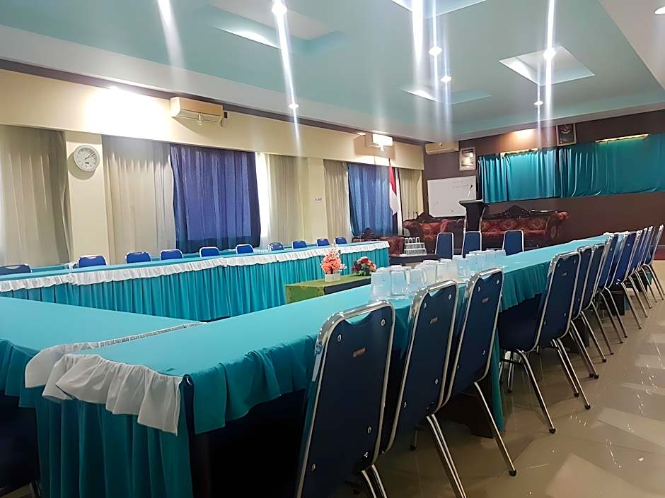 OYO 1633 Hotel Darma Nusantara 3