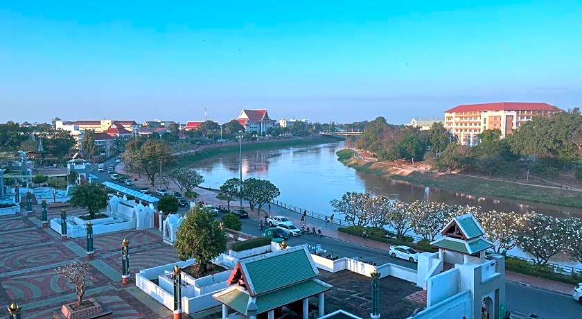 Wangchan Riverview Hotel