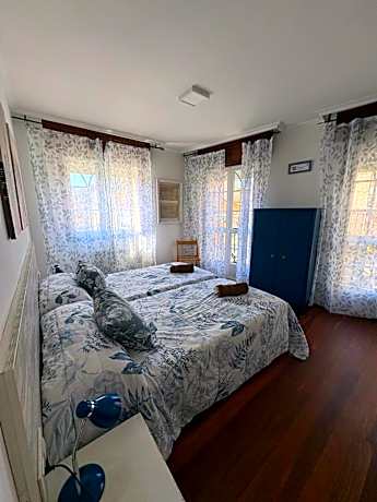 Twin Room with Shared Bathroom