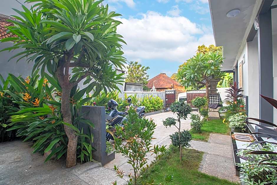 OYO 93482 Penginapan Tenang Lovina