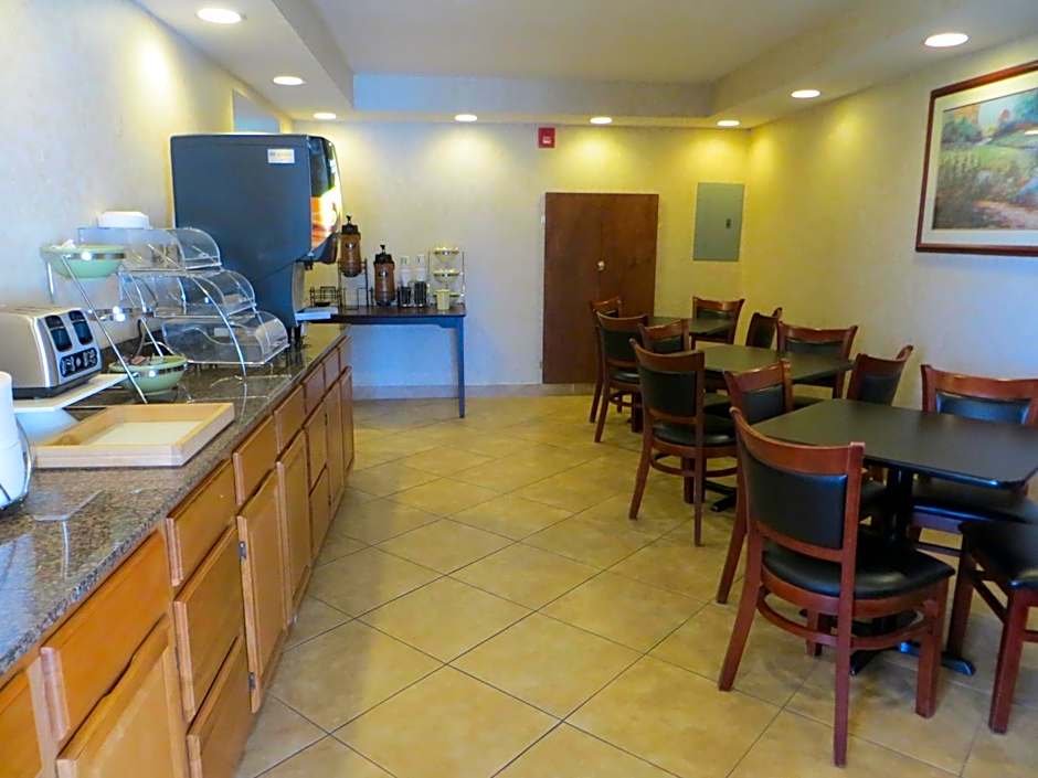 Days Inn by Wyndham Cave City
