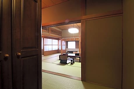 Classic Quadruple Room