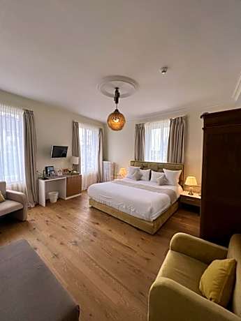 Deluxe Double or Twin Room with Spa Bath