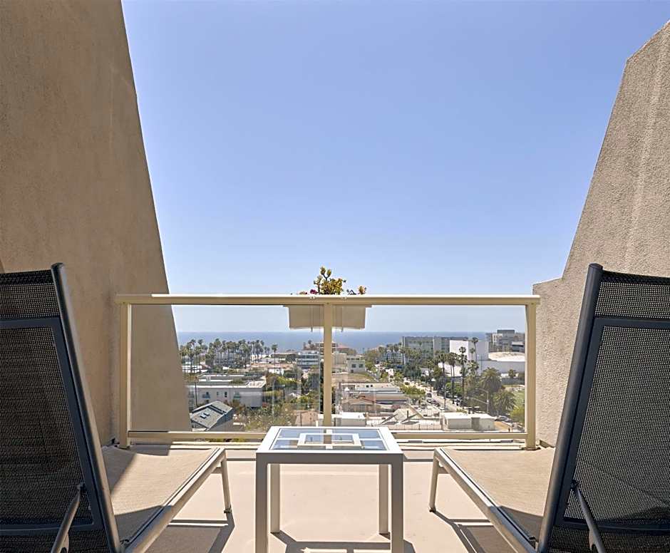 Hyatt Centric Delfina Santa Monica