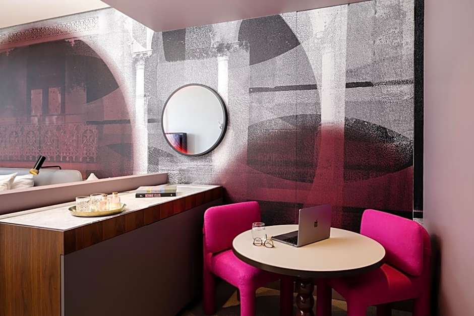 Hotel Indigo Sydney Potts Point By IHG