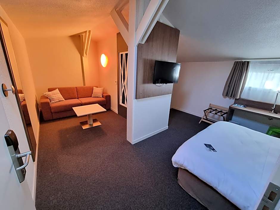 Photo 1 of 14 of 2 Double Beds