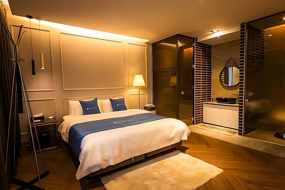 Chuncheon Hotel Bentley