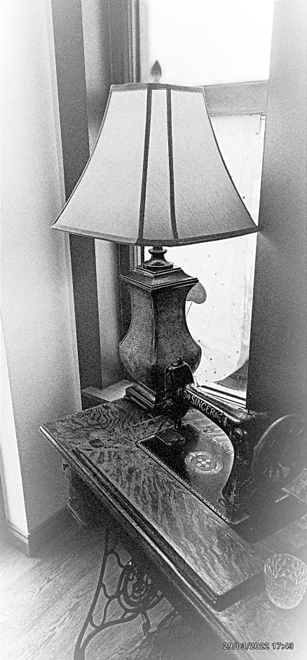 Outlander Boutique B&B Super King