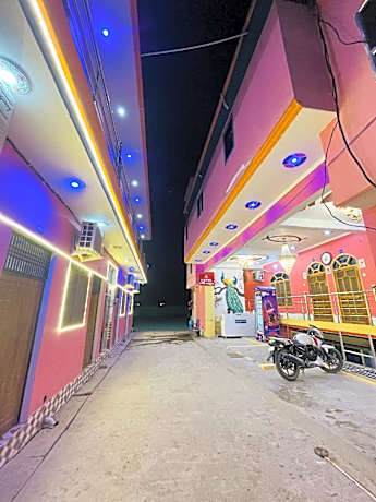 Hotel Sahu Rooms Ayodhya