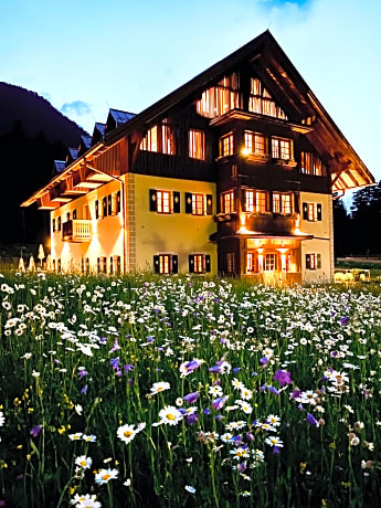 Natura Boutique Chalet Wellness SPA