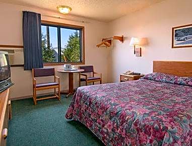 Super 8 by Wyndham Murdo