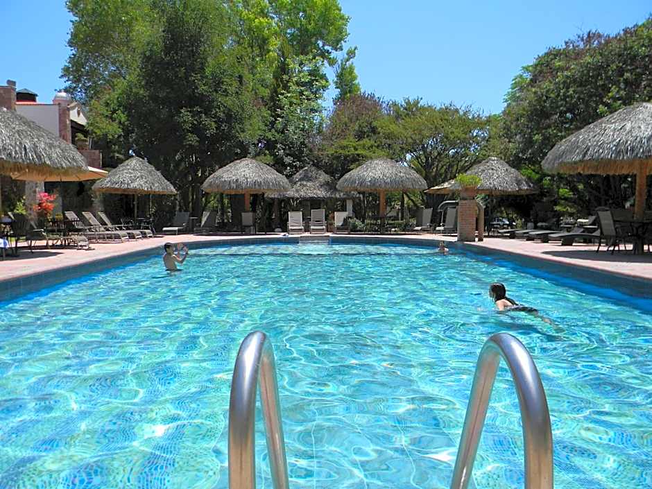 Atotonilco Hotel & Club