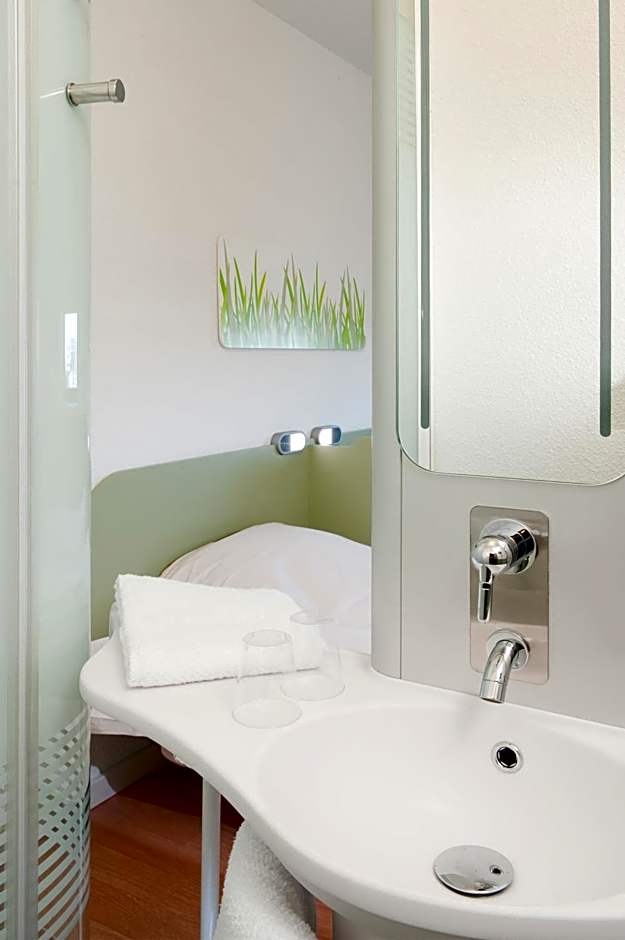 ibis budget Istres Trigance