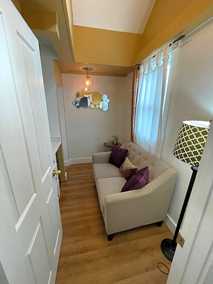 Peace and Plenty Inn