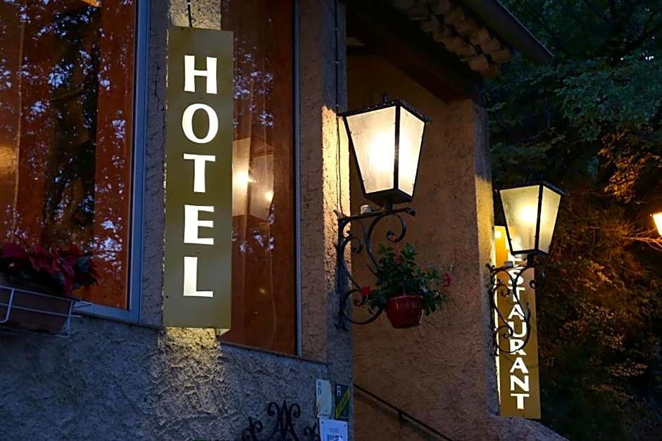 AUBERGE de SAINTE CROIX