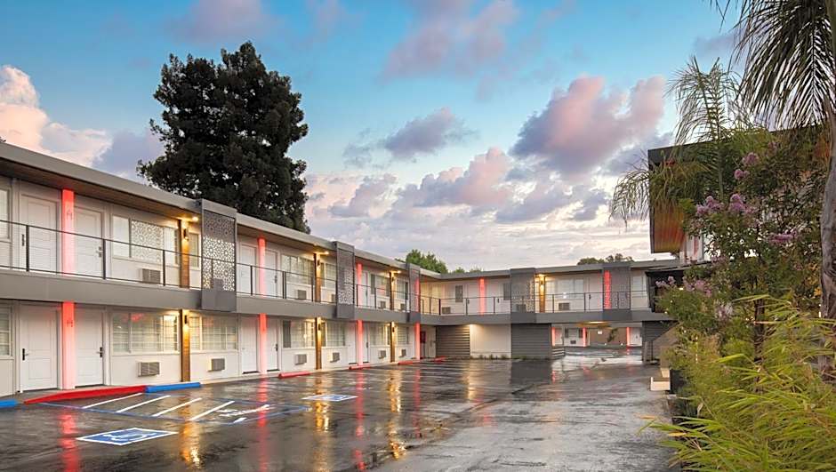 The Catrina Hotel