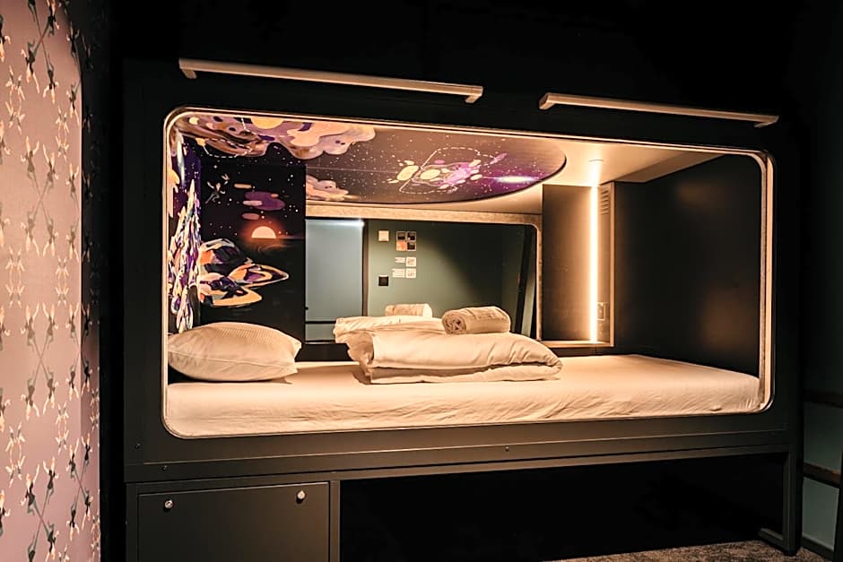 Capsule Hotel - Lucerne Old Town