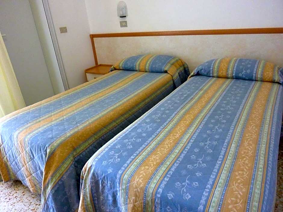 Hotel Apis