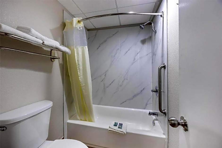 Best Western Fairwinds Inn