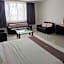 Townhouse Oak Vera Hotel Near Clark International Airport