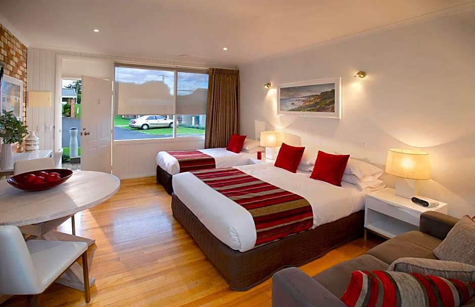 Sorrento Beach Motel