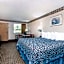 Days Inn by Wyndham Byron