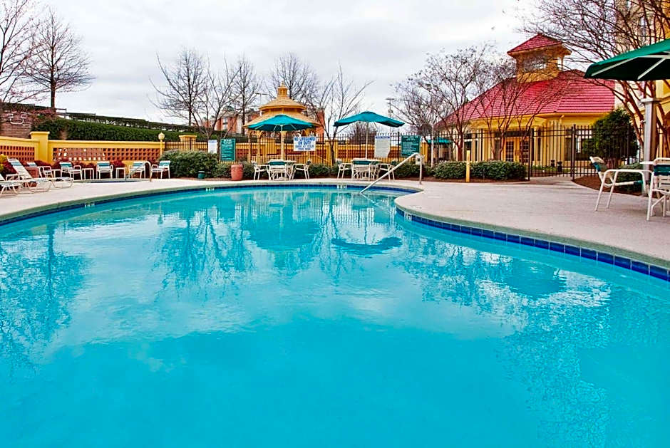 La Quinta by Wyndham Haywood Mall-Near Greenville Downtow