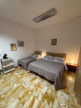 Triple Room with Shared Bathroom