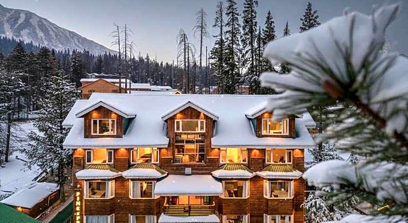 Hotel Pine Spring Gulmarg