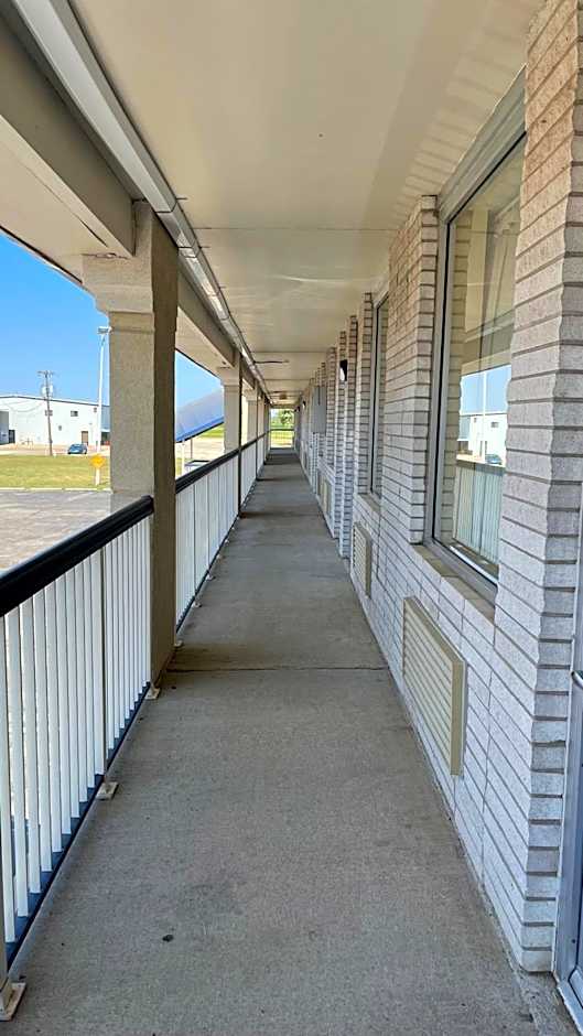 Days Inn by Wyndham Salina South