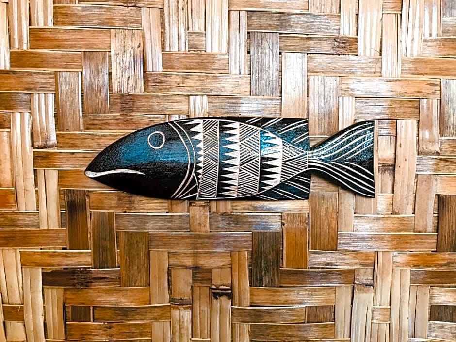 Everyday Sunday Hotel & Cafe