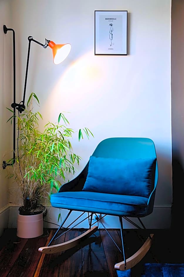 Lotus Gogh Apartment