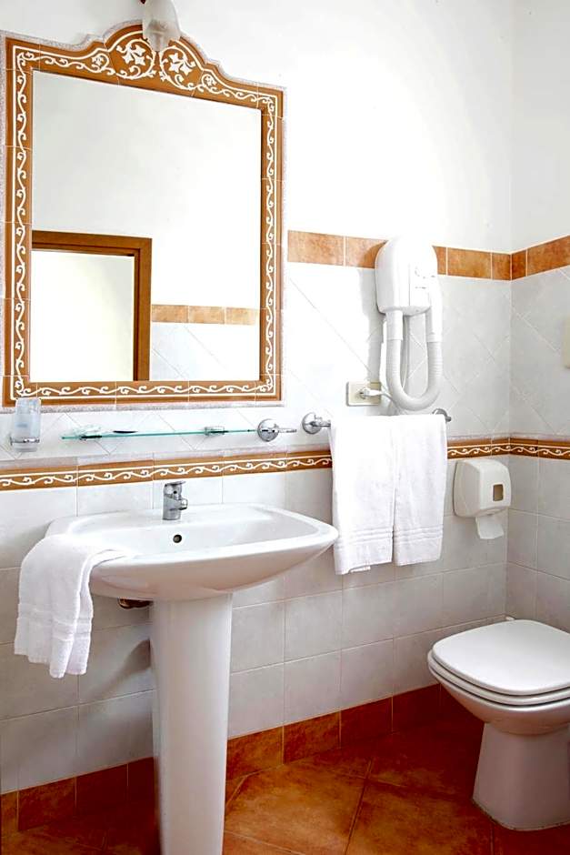 Hotel Elite Palermo Centro & Bistro'