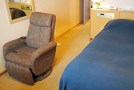 Superior Single Room with Massage Chair and Upgarded Bed - Non-Smoking