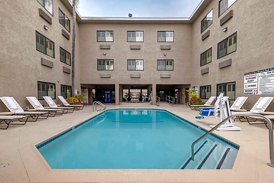 Best Western Plus Park Place Inn - Mini Suites
