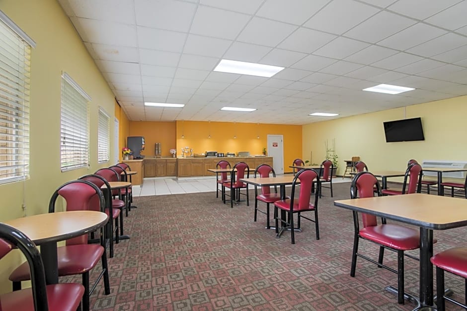 Americas Best Value Inn Tulsa at I-44