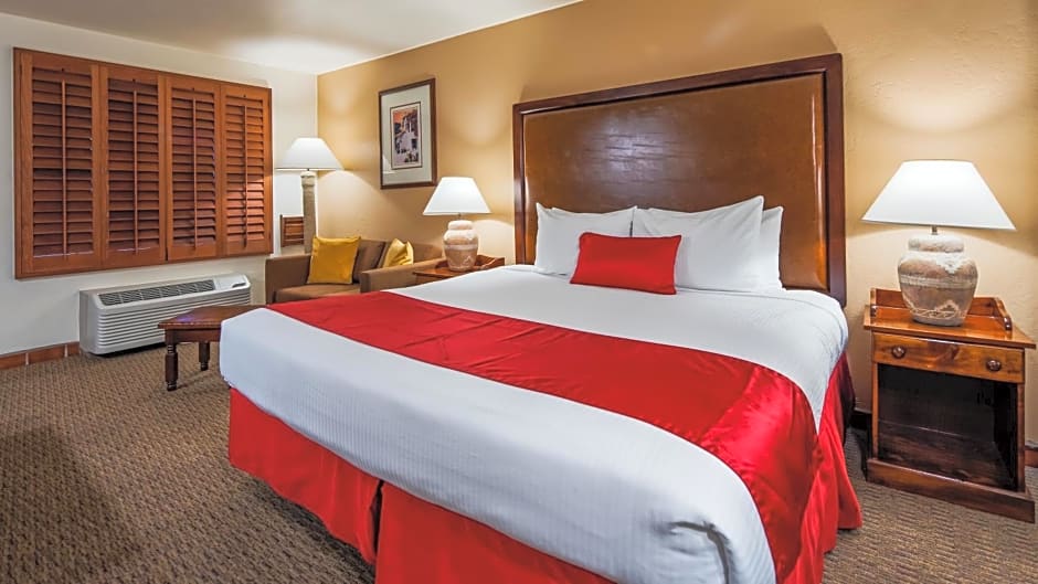 Best Western Plus Hacienda Suites-Old Town