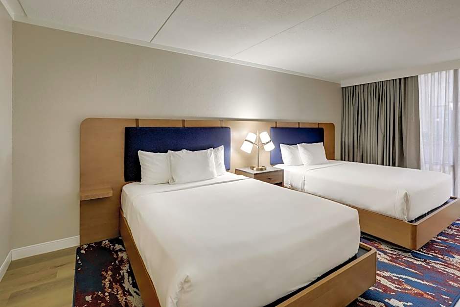 The Atrium Hotel on Third