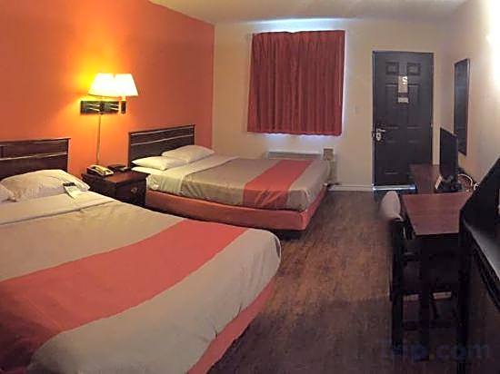 Motel 6-Windsor, ON