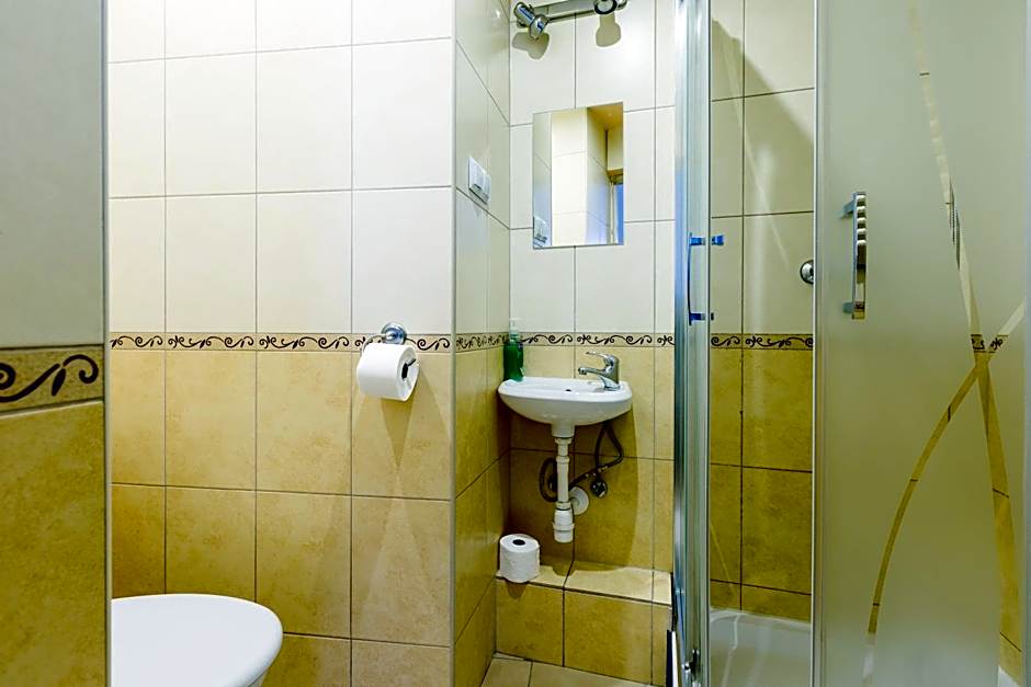 Hostel Tara