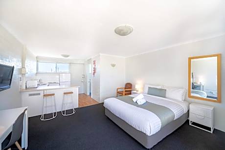 Executive Queen Room