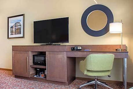 King Room - Mobility Access/Non-Smoking
