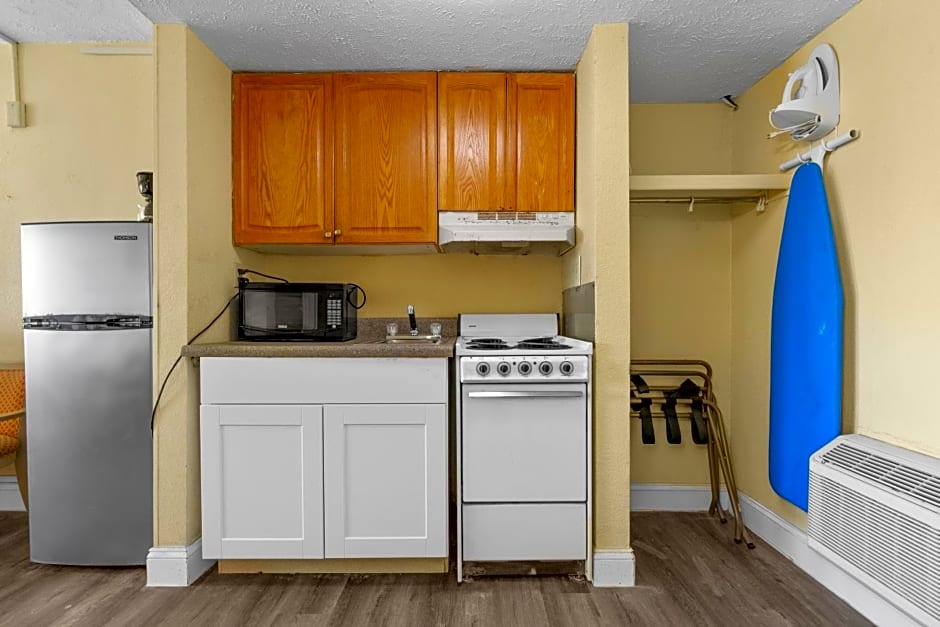 Days Inn by Wyndham Myrtle Beach-Grand Strand