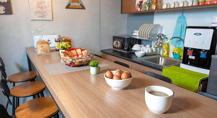 Vibrant Hostel