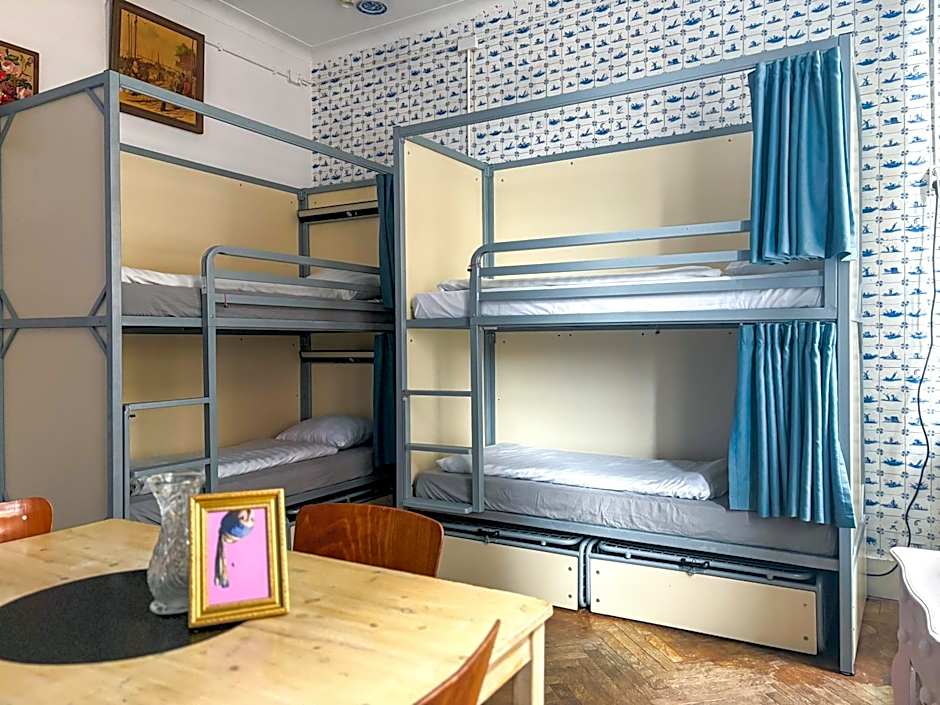 Hostel ROOM Rotterdam