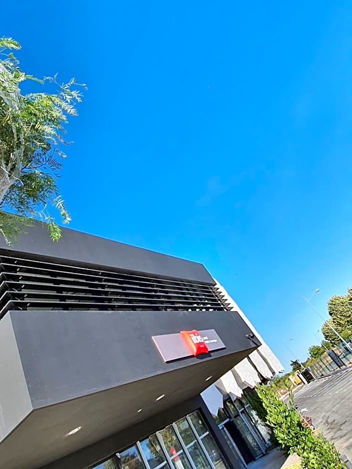 Ibis Lunel Petite Camargue